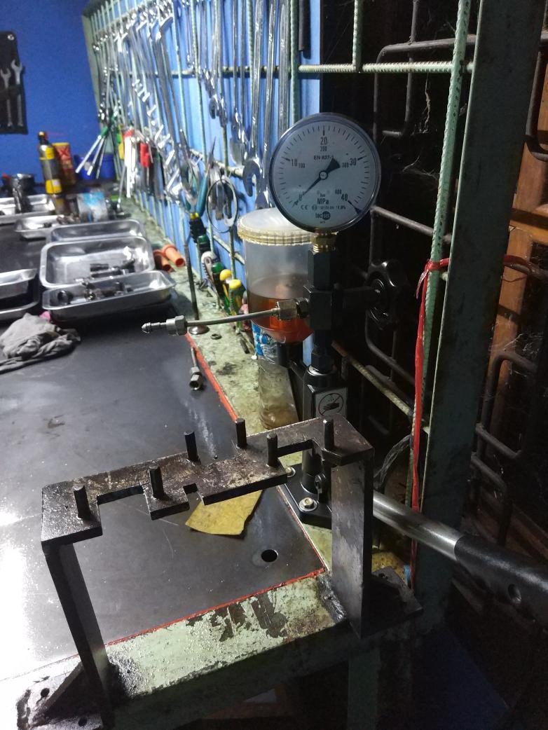Injector Tester EFEP 60H di bengkel TS Diesel